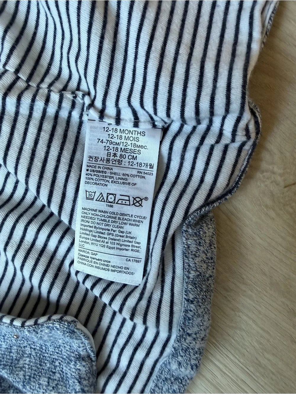 Baby GAP reversible sweater hooded navy size 12-18 months